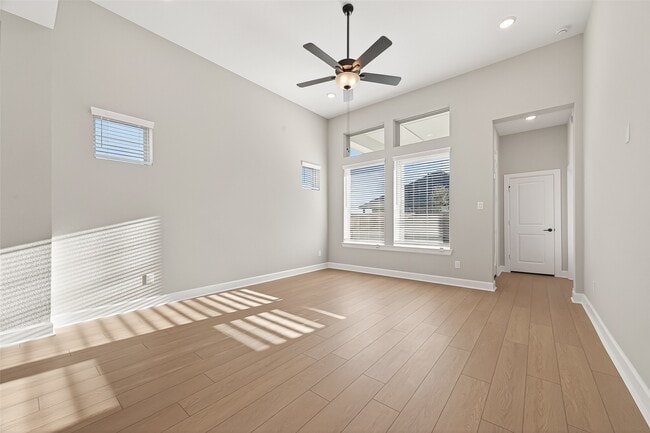 Photo - 11219 Peacock Flower St