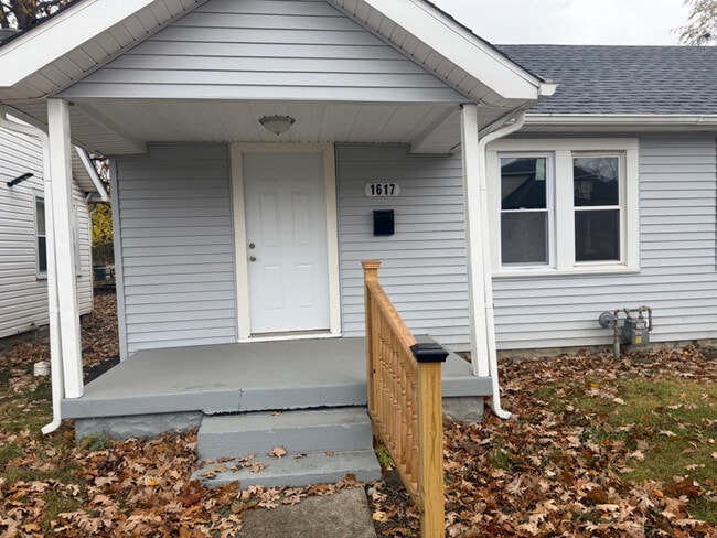 Photo - 1617 Lawton Ave