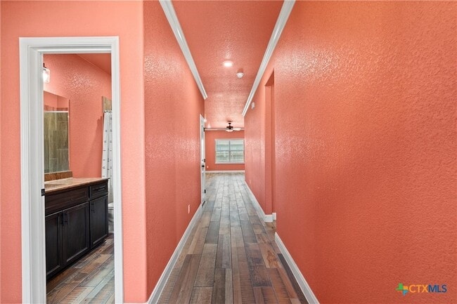 Photo - 1602 Flatland Trl