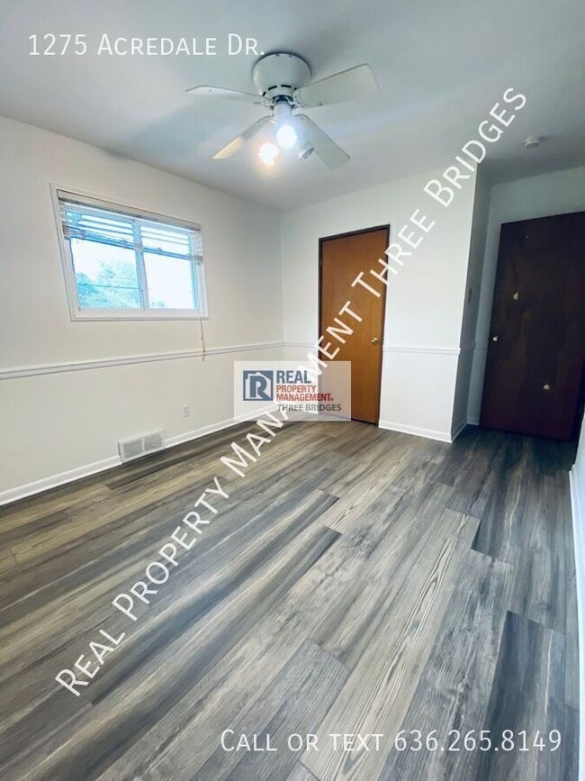 Photo - 1275 Acredale Dr