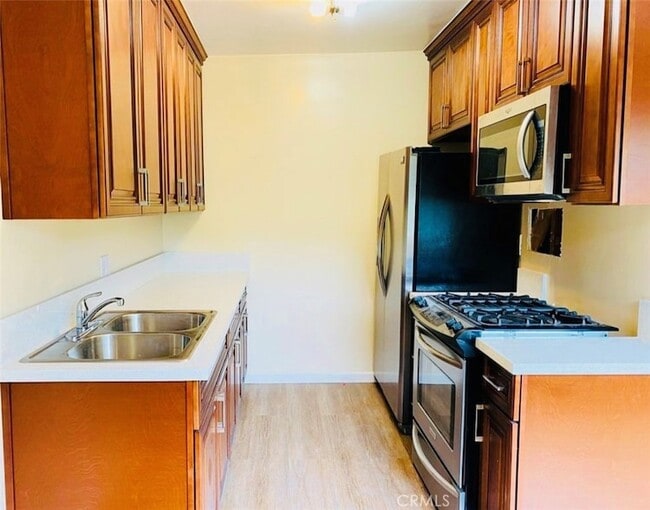 Building Photo - 3232 Estara Ave Unit 4