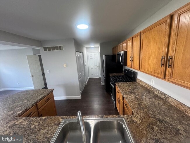 Photo - 136 Redden Ln