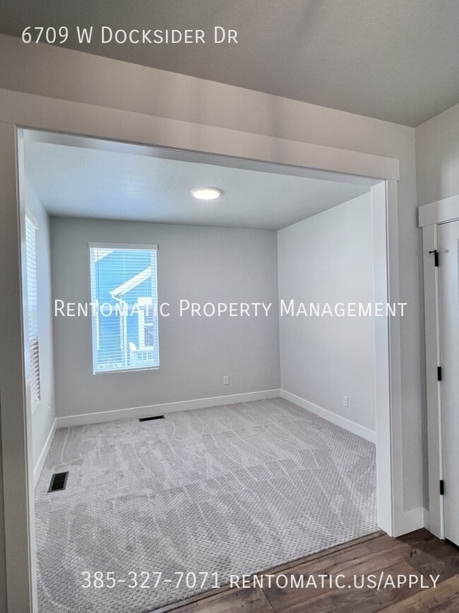 Photo - 6709 W Docksider Dr