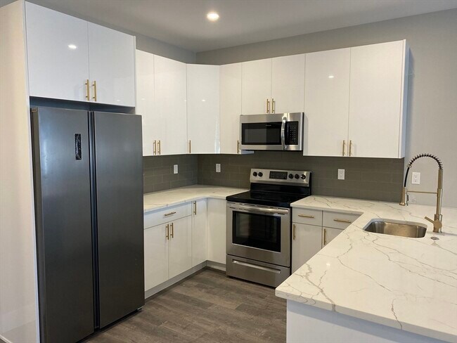 Photo - 32 Norwood St Unit 7