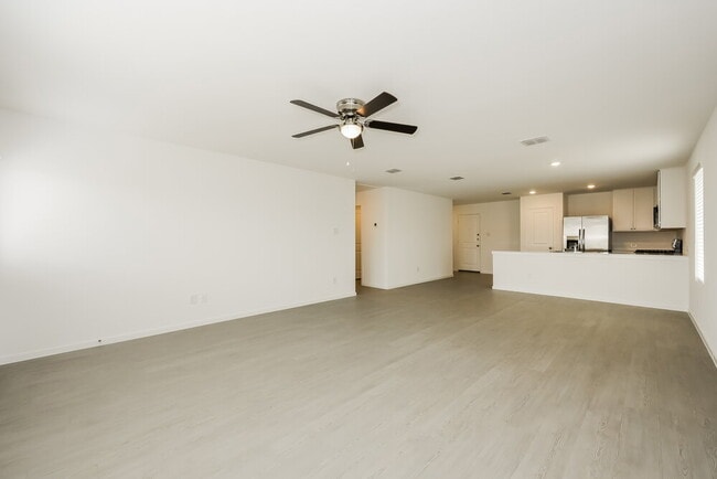 Photo - 2225 Crested Saguaro St