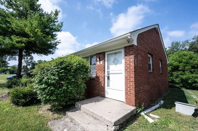 Photo - 5820 Grandview Dr