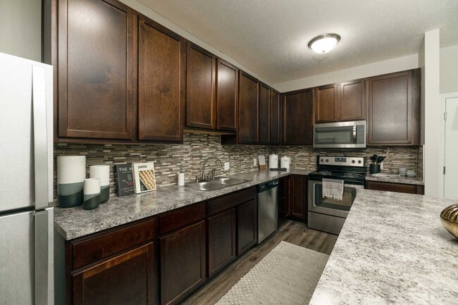 Photo - Cortland Sunbury