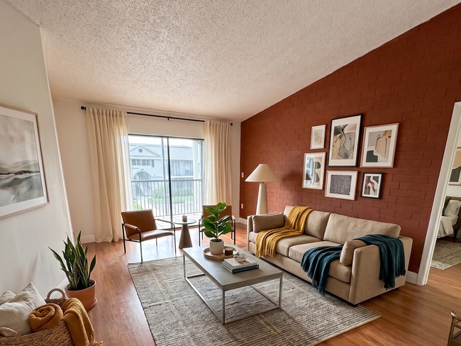 Living room - 20741 NE 4th Ct Unit 20741 NE 4 Ct #205