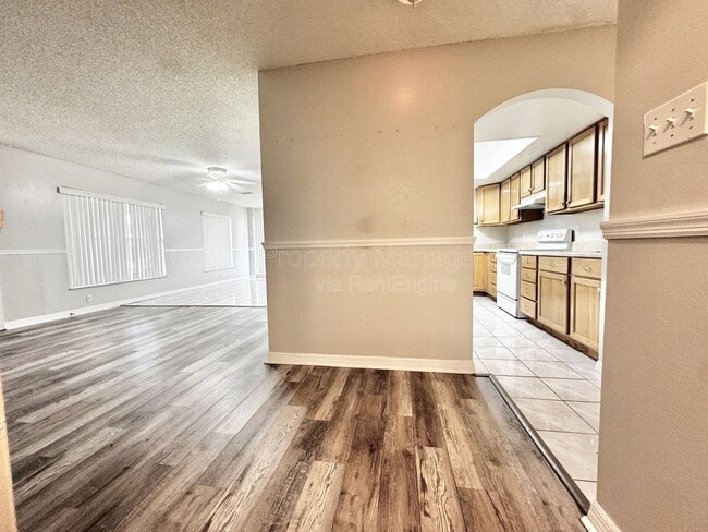 Photo - 929 Louisiana Ave