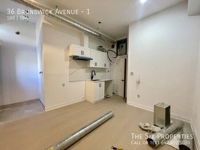 Photo - Brand New Bachelor Apartment in the Heart of Downtown Unité 1
