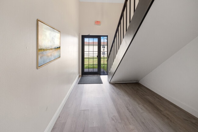 Photo - Palace Court Apartments