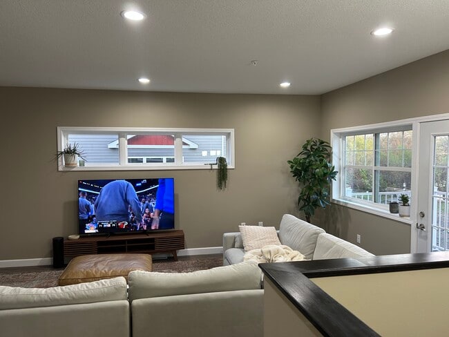 Photo - 3053 Bluestem Trl