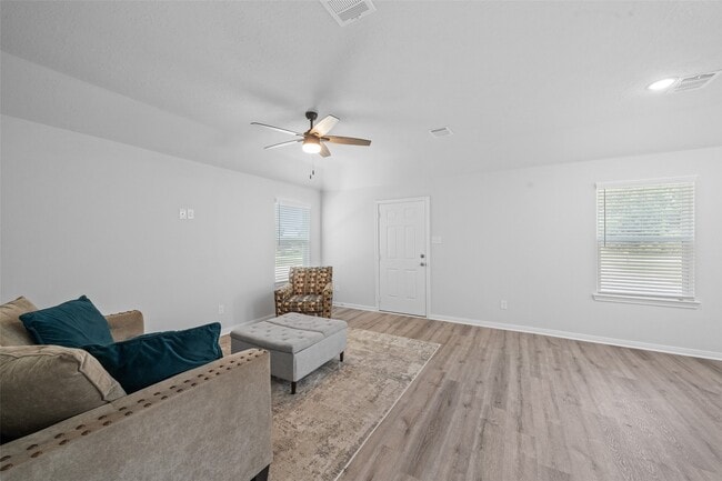 Photo - 1434 25th St