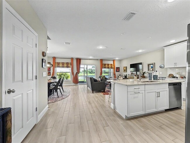 5220 Badini Wy