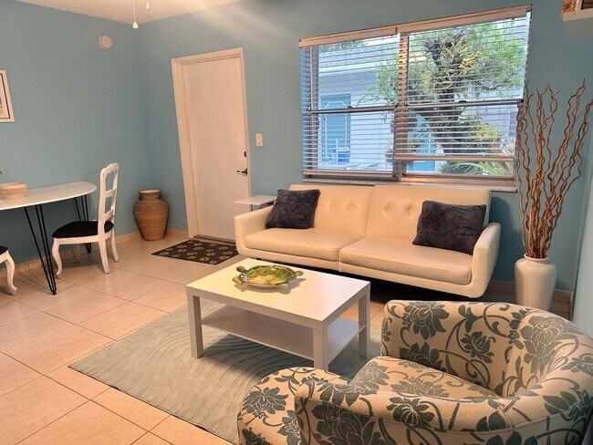 Photo - 3240 NE 16th St Unidad 7