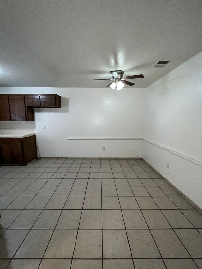 Photo - 2954 Unit 800