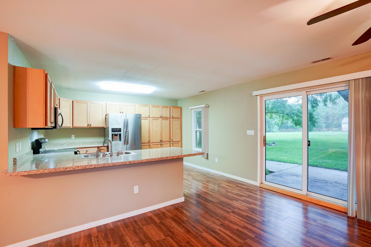 Photo - 3257 Rohret Rd (Iowa City, IA)