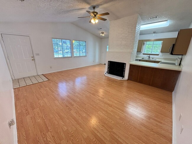 1752 Garland Ave