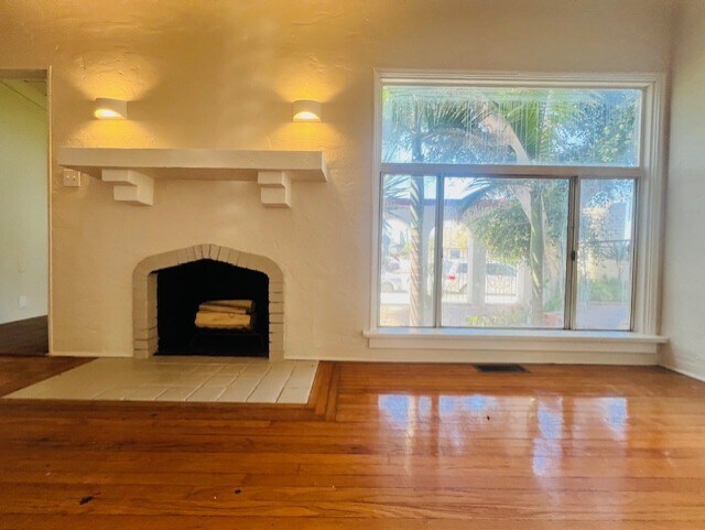 Photo - 4766 Point Loma Ave