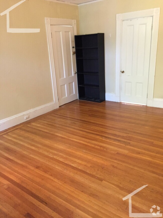 Building Photo - 429 Marlborough St Rental