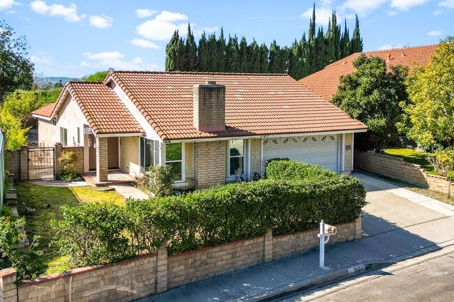 Photo - 1167 Tierra Luna