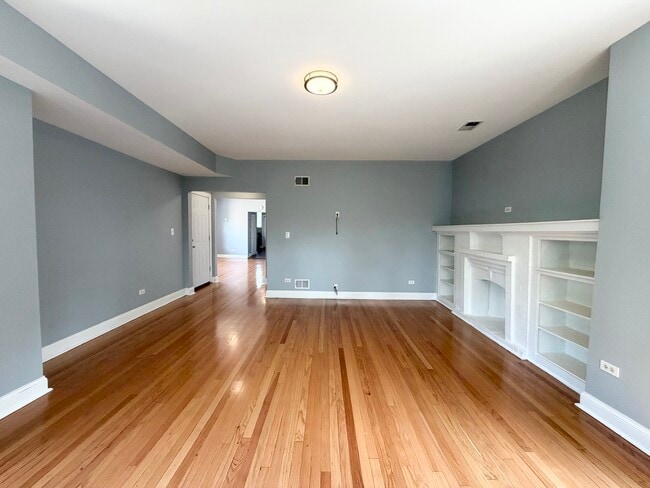 Photo - 7821 S Phillips Ave