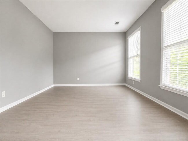 Photo - 1707 Hidden Pond Cir