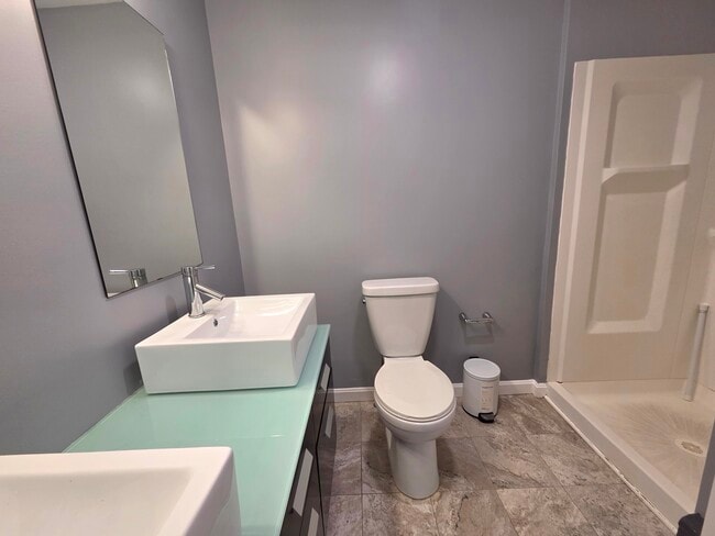 Photo - 39 Orleans St Unit 2