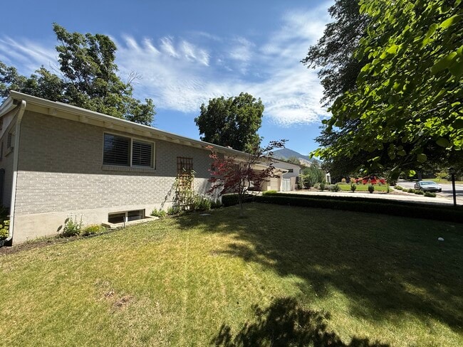 Photo - 2627 E Melony Dr