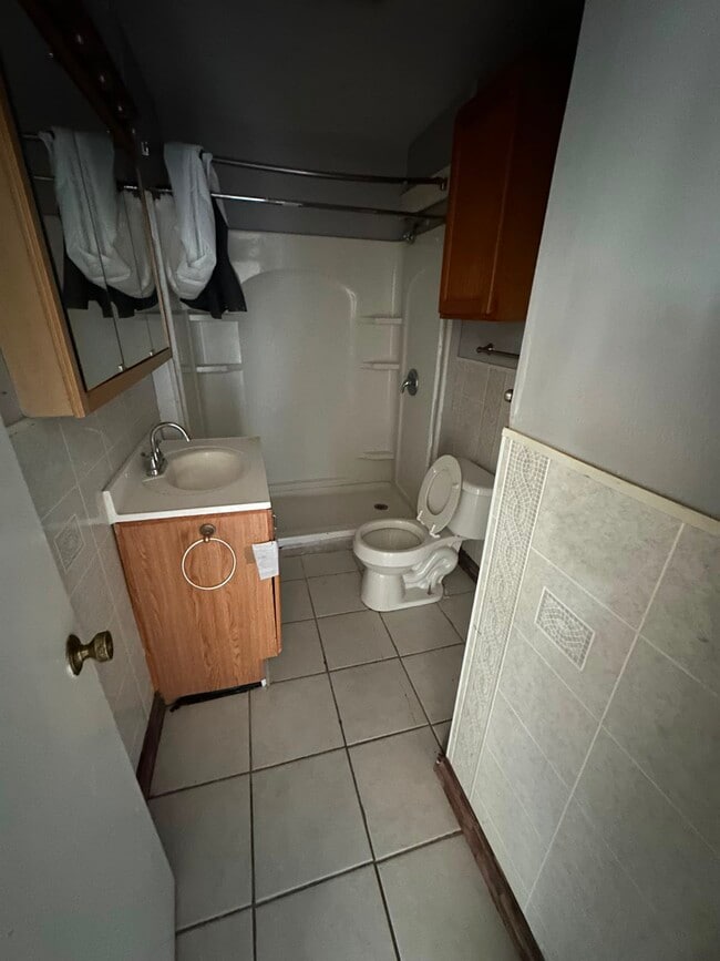 Photo - 103 N Florida St
