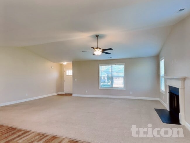 Photo - 85 Arrow Ln