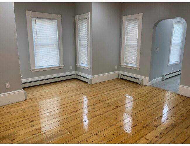 Photo - 153 Chestnut St