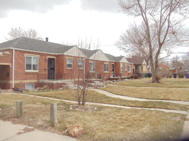 Building Photo - 1 Bed 1 Bath Mayfair Apartment With Garage in Denver! Available Now!