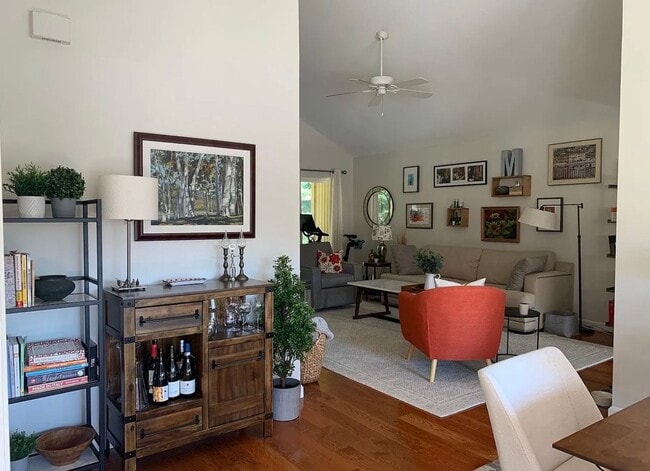 Building Photo - 179 Trailside Way