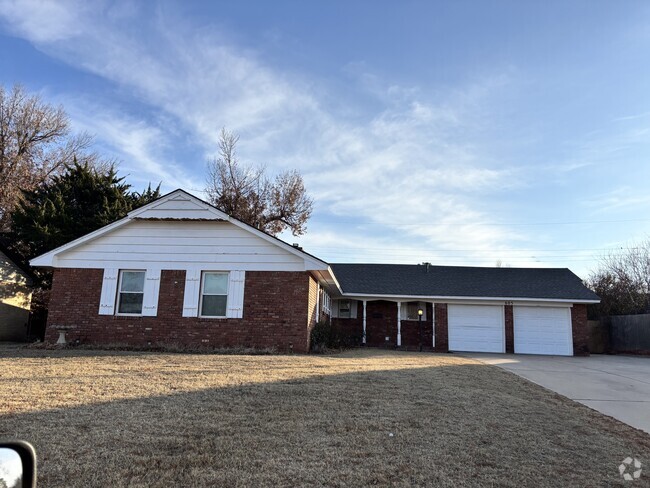 Building Photo - 605 Neal Cir Rental