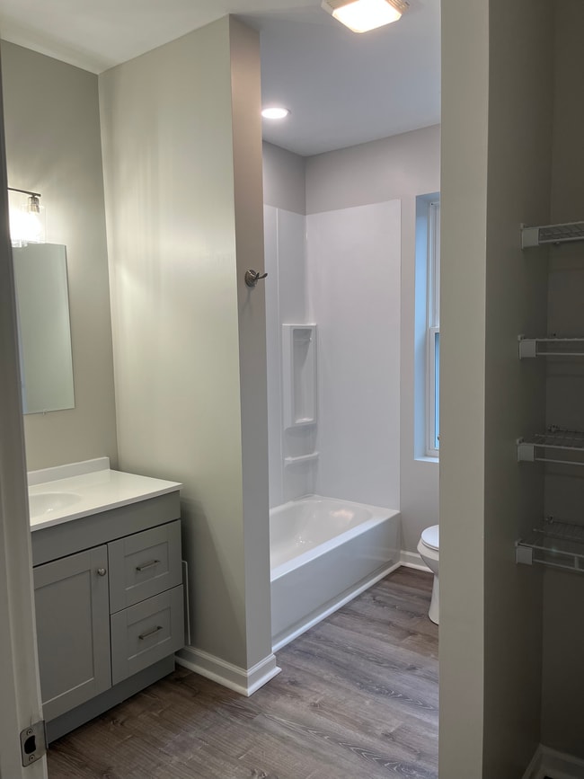 Photo - 17 W Main St Unit 4