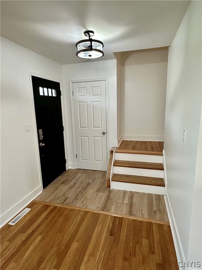 Photo - 8662 Bayview Dr