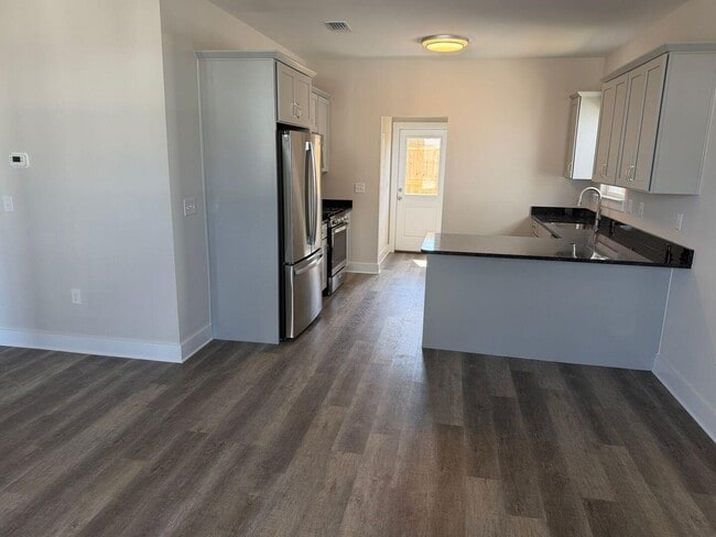 Photo - 116 Penny Ln