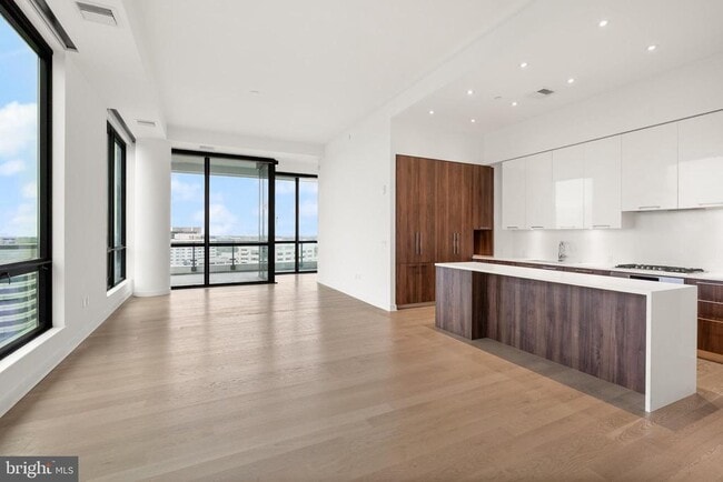 Building Photo - 1650 Silver Hill Dr Unit 1501 Rental