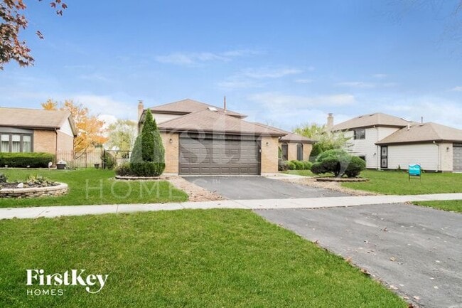 Photo - 753 Willow Rd