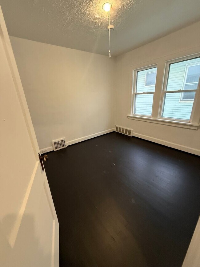 Photo - 10214-16 NELSON Unit 10216 NELSON