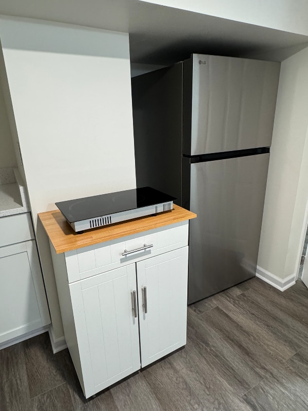 Photo - 7012 Warfield Rd