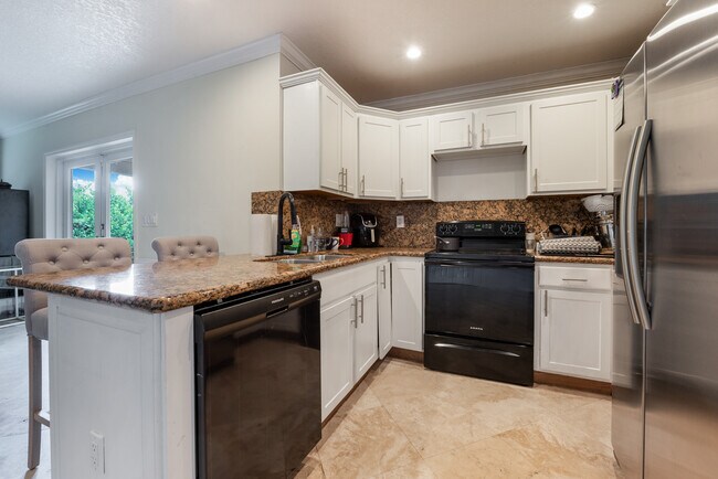 Photo - 6881 SW 27th St