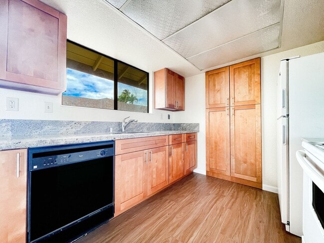 Photo - 3/2 with Garage! Wailuna in Aiea!