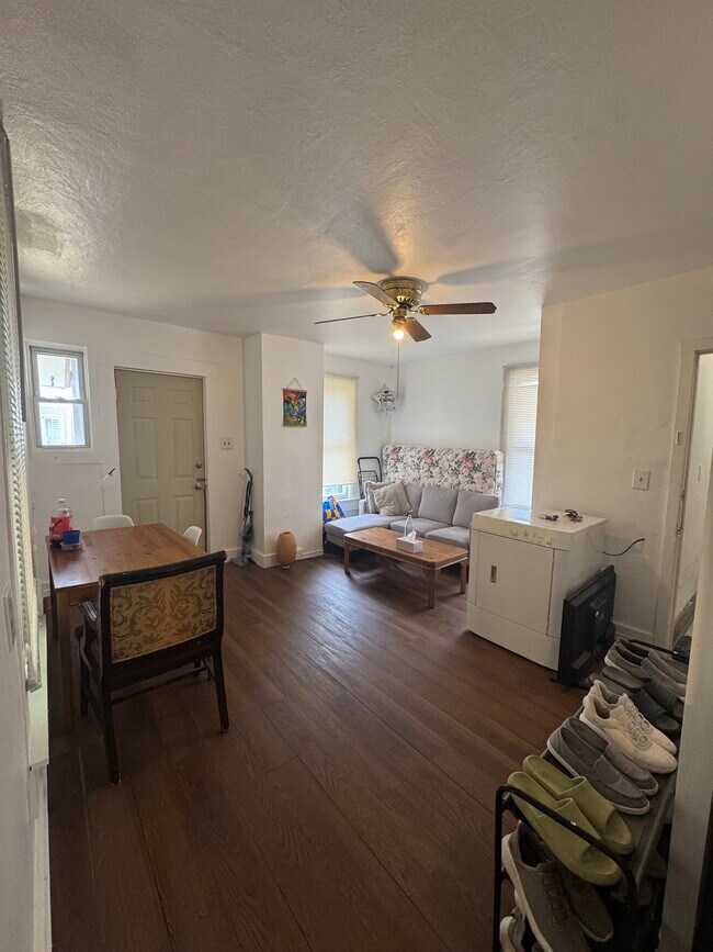 Photo - 15 Winchester Ave Unit 1