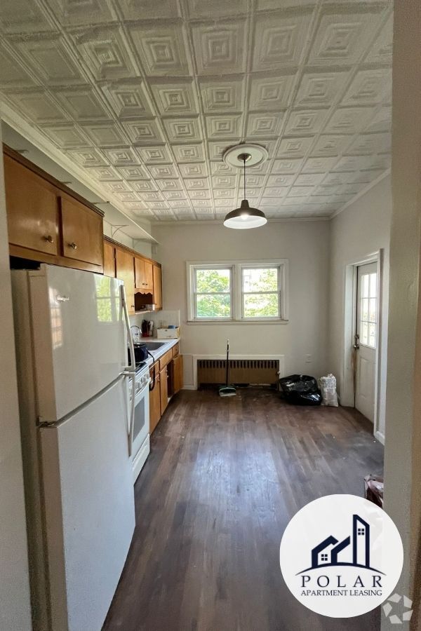 Building Photo - 309 Summit Ave Rental