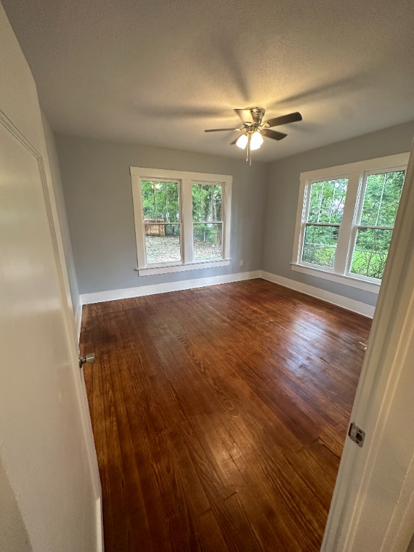 Photo - 2512 Magnolia St