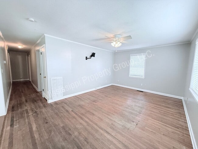 1203 S 14th St