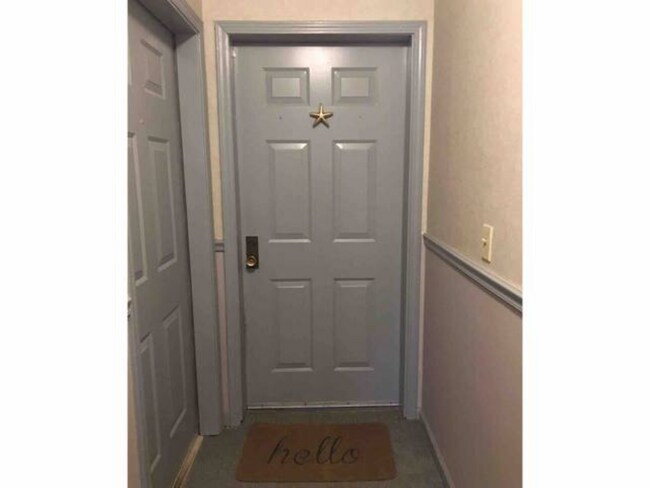 Photo - 1465 E Putnam Ave Unit 416