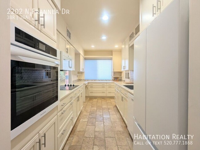 Photo - 2202 N Frannea Dr